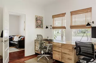 703 E 45th 1/2 St, Austin, TX 78751 - Photo 13