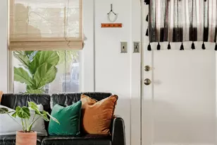 703 E 45th 1/2 St, Austin, TX 78751 - Photo 5