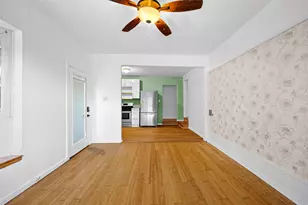 2409 E 9th St, Austin, TX 78702 - Photo 11