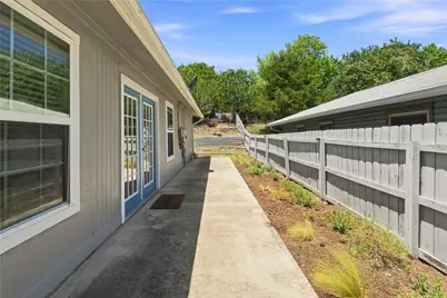 7000 Shannon Drive, Austin, TX 78724 - Photo 31