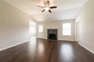 5703 Teri Rd, Austin, TX 78744 - Photo 3