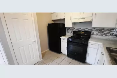 823 Taulbee Lane #B, Austin, TX 78757 - Photo 7