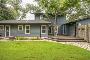 1402 Laurel St, Georgetown, TX 78626 - Photo 3