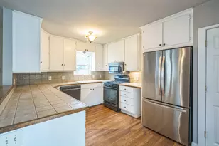 1402 Laurel St, Georgetown, TX 78626 - Photo 9