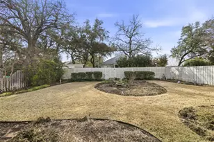 309 Heritage Hills Dr, Fredericksburg, TX 78624 - Photo 23