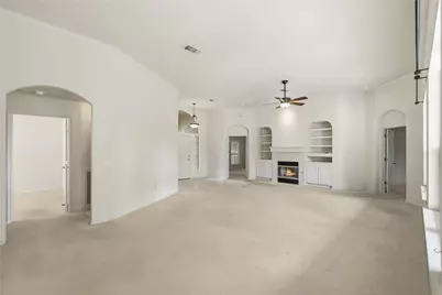 309 Heritage Hills Drive, Fredericksburg, TX 78624 - Photo 7