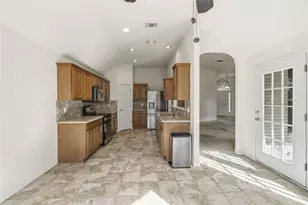 309 Heritage Hills Dr, Fredericksburg, TX 78624 - Photo 9