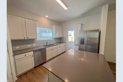 438 Perfect World Loop, Jarrell, TX 76537 - Photo 5