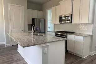 131 Spangle Wy, Kyle, TX 78640 - Photo 5