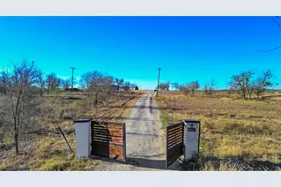 15501 Jacobson Road, Del Valle, TX 78617 - Photo 5