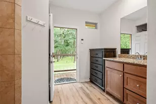 805 Willow Creek Cir, San Marcos, TX 78666 - Photo 15