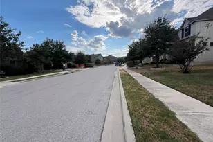 1709 Hollowback Dr, Leander, TX 78641 - Photo 35