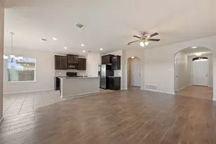 208 Plata Ln, Jarrell, TX 76537 - Photo 17