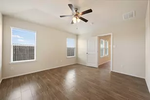 208 Plata Ln, Jarrell, TX 76537 - Photo 27