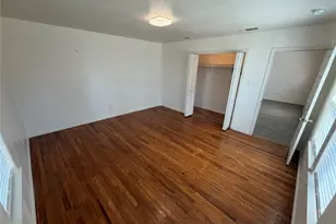 211 Shaw St, Taylor, TX 76574 - Photo 3