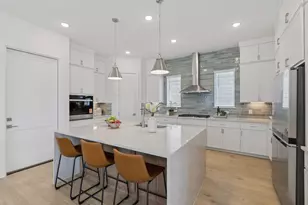 1602 Kit Cir, Austin, TX 78758 - Photo 11