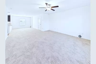 525 Riverdale Drive, Jarrell, TX 76537 - Photo 3