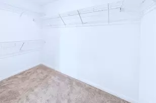 525 Riverdale Dr, Jarrell, TX 76537 - Photo 9