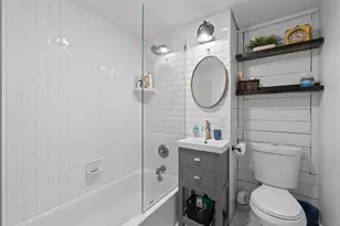 1005 E 14th St, Cameron, TX 76520 - Photo 33