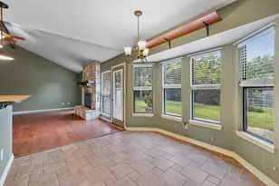415 Meadow Ridge Dr, Kerrville, TX 78028 - Photo 13