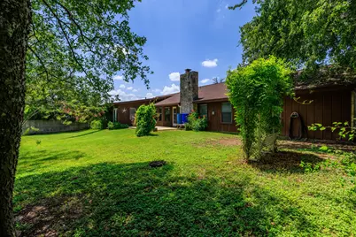 415 Meadow Ridge Drive, Kerrville, TX 78028 - Photo 31