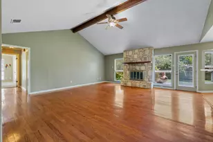 415 Meadow Ridge Dr, Kerrville, TX 78028 - Photo 5