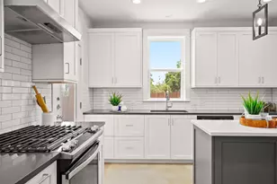 1809 Chestnut, Austin, TX 78702 - Photo 3
