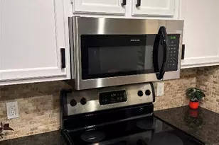 8888 Tallwood Dr, Austin, TX 78759 - Photo 5