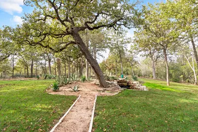 346 The Oaks Boulevard, Elgin, TX 78621 - Photo 29