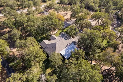 346 The Oaks Boulevard, Elgin, TX 78621 - Photo 37