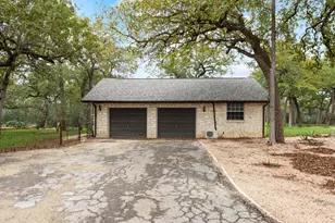 346 The Oaks Blvd, Elgin, TX 78621 - Photo 33