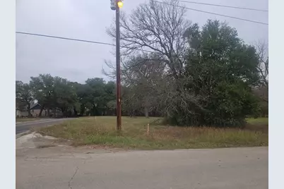 1500 Forest Lane, Lockhart, TX 78644 - Photo 3