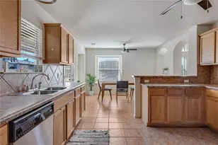 11110 Jim Thorpe Ln, Austin, TX 78748 - Photo 13