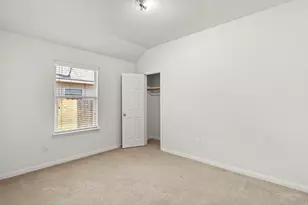 112 Major Lee Ln, Jarrell, TX 76537 - Photo 13