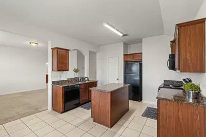 112 Major Lee Lane, Jarrell, TX 76537 - Photo 5