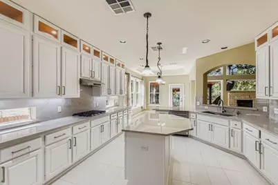 1028 Horseback Hollow, Austin, TX 78732 - Photo 11