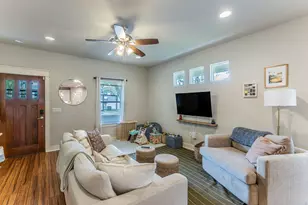 1700 Singleton Ave, Austin, TX 78702 - Photo 3