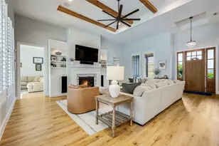 233 Lakefront Dr, Lago Vista, TX 78645 - Photo 7