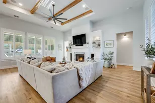 233 Lakefront Dr, Lago Vista, TX 78645 - Photo 5