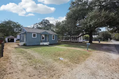 602 Short Street, Smithville, TX 78957 - Photo 7