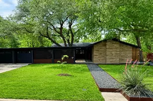 1804 Wildrose Dr, Austin, TX 78721 - Photo 3