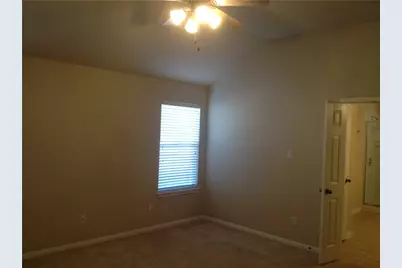 4105 Meadow Bluff Way, Round Rock, TX 78665 - Photo 13