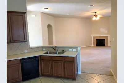 4105 Meadow Bluff Way, Round Rock, TX 78665 - Photo 9