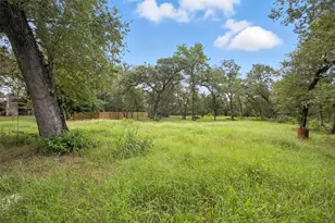 140 Rice Ave, Bastrop, TX 78602 - Photo 1