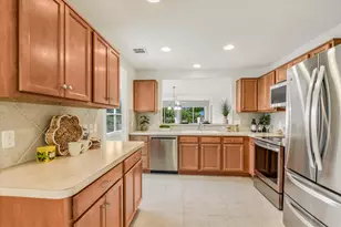 512 Salt Creek Lane, Georgetown, TX 78633 - Photo 7