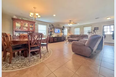 2334 Cr 464, Elgin, TX 78621 - Photo 7