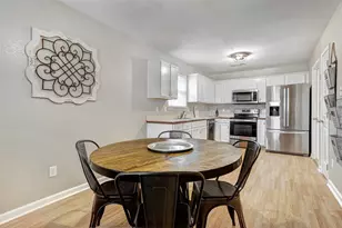 605 Copper Ct, Jarrell, TX 76537 - Photo 11