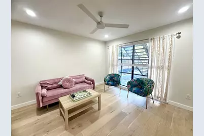 400 E 30th Street #101, Austin, TX 78705 - Photo 13