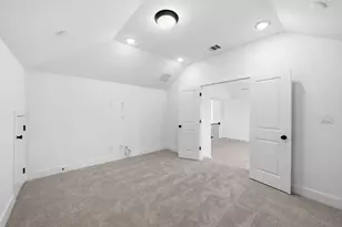 237 Pacific Grove Cir, Liberty Hill, TX 78642 - Photo 27