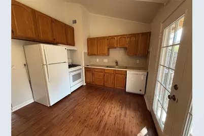 6710 Circle S Road #B, Austin, TX 78745 - Photo 11